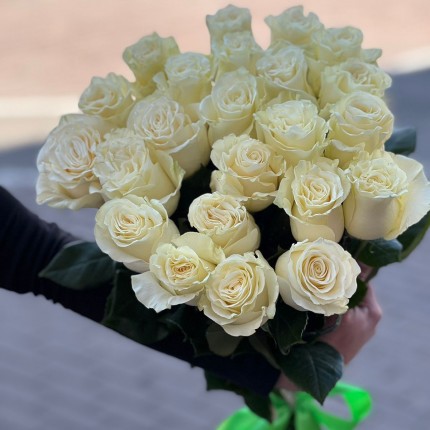 Букет из белых роз - купить с доставкой в Тюмени
